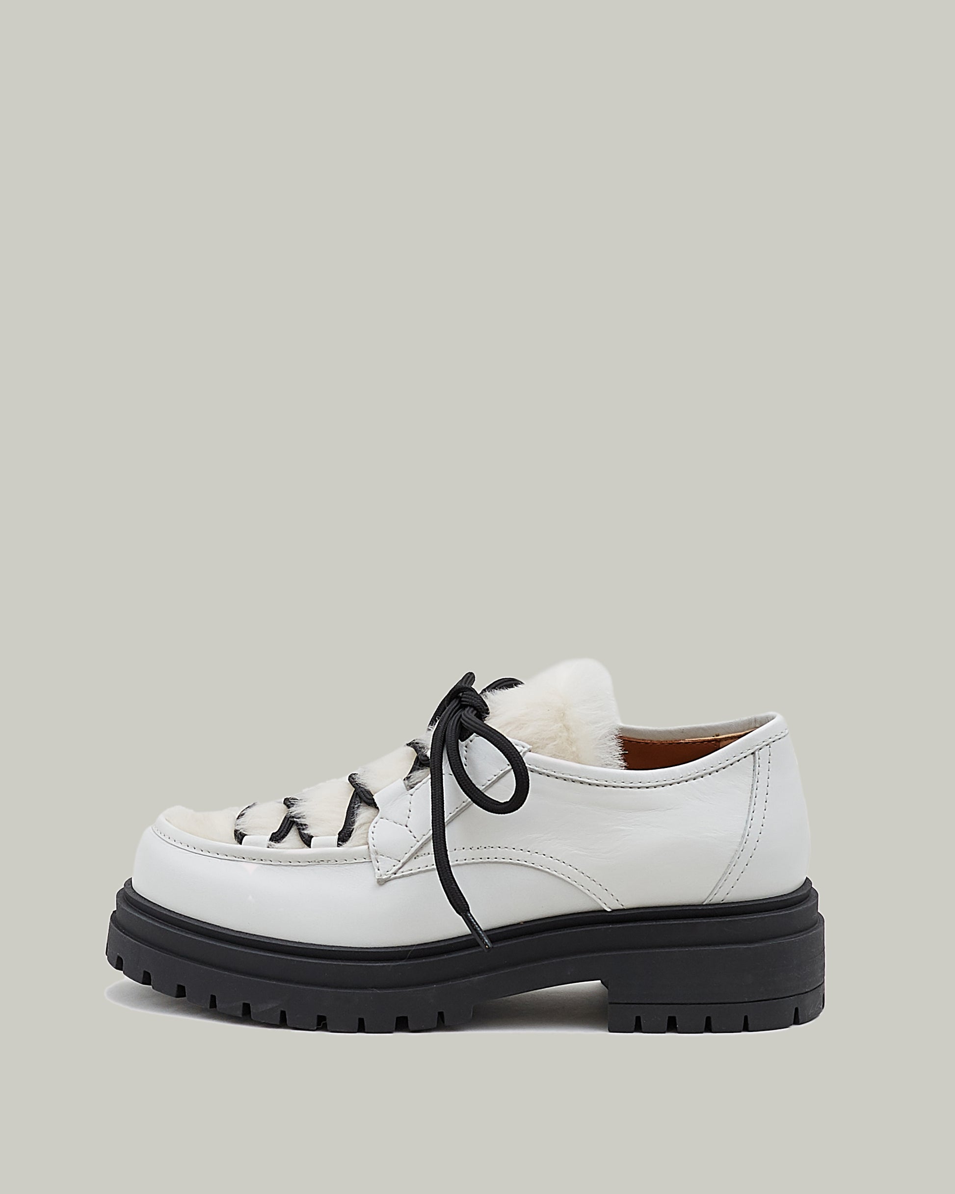 Black Friday 2025- Lace-up platform derbies in calf with shearling detail - white -Yves Salomon