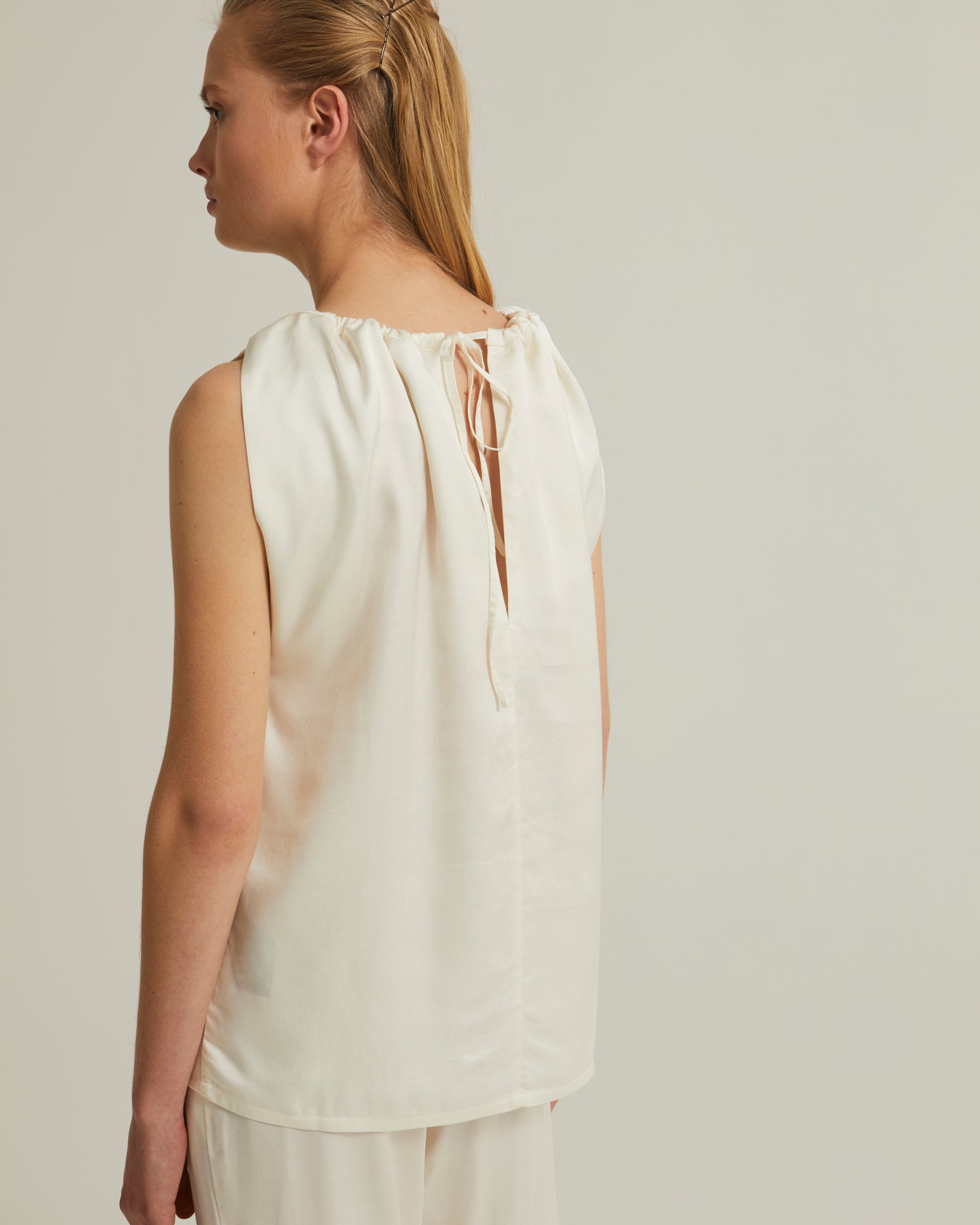 Sleeveless top with adjustable satin neckline -Yves Salomon