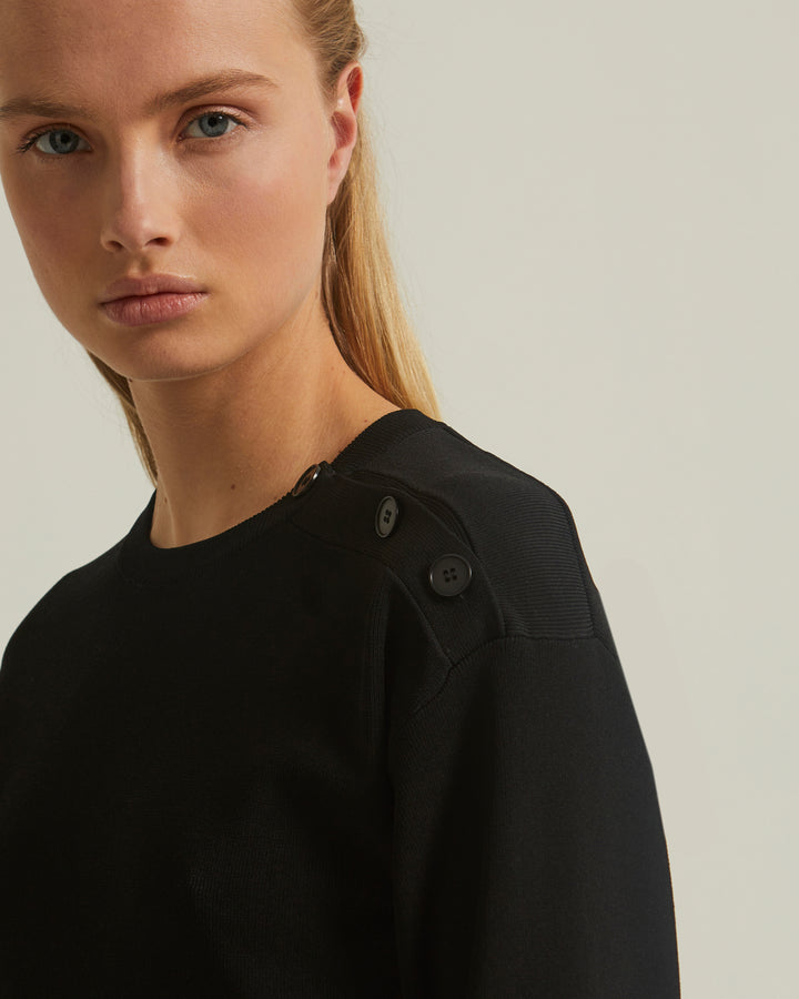 Cropped stretch knit long sleeve jumper