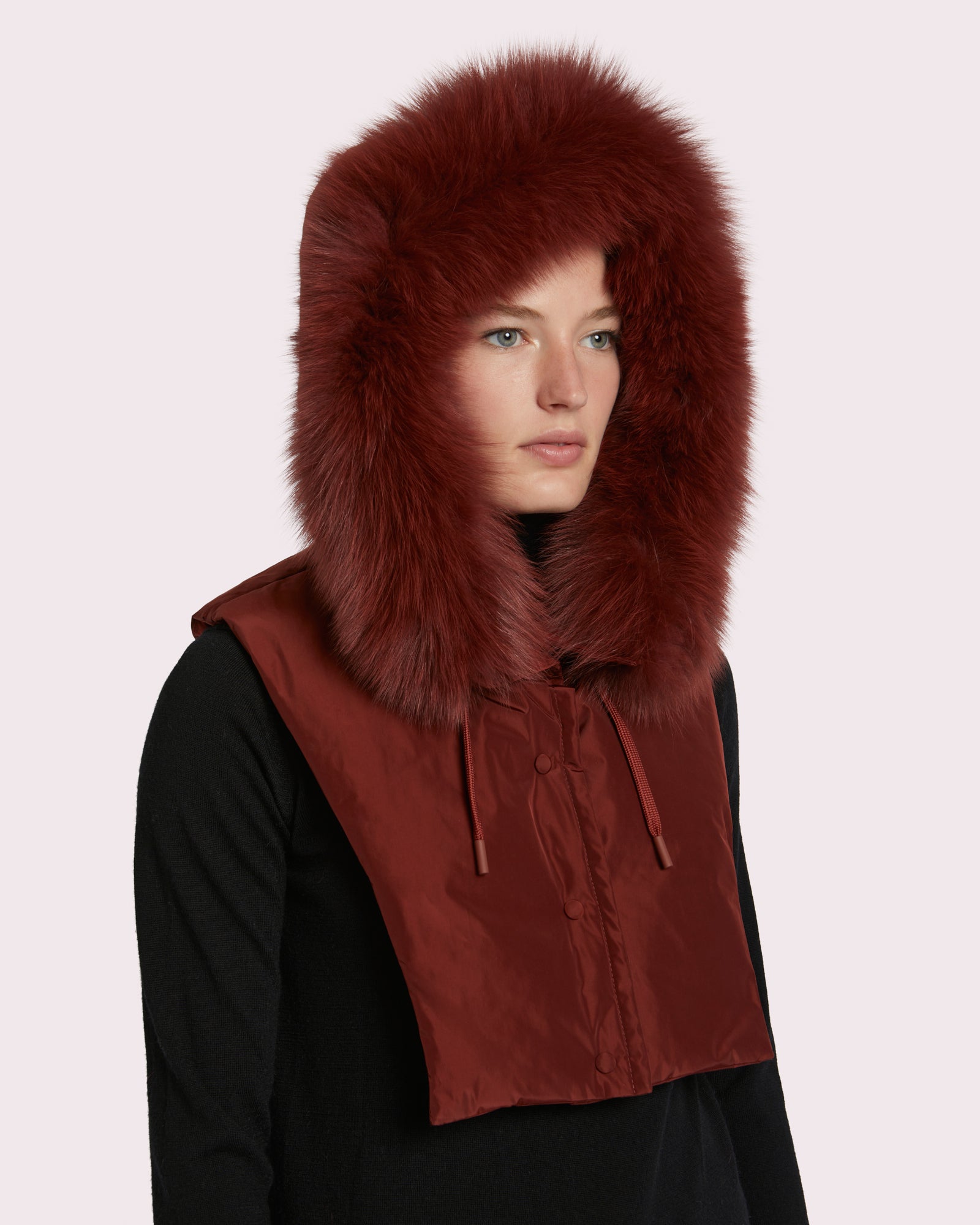 Black Friday 2025- Hooded dickey in quilted technical fabric and fox fur -Yves Salomon